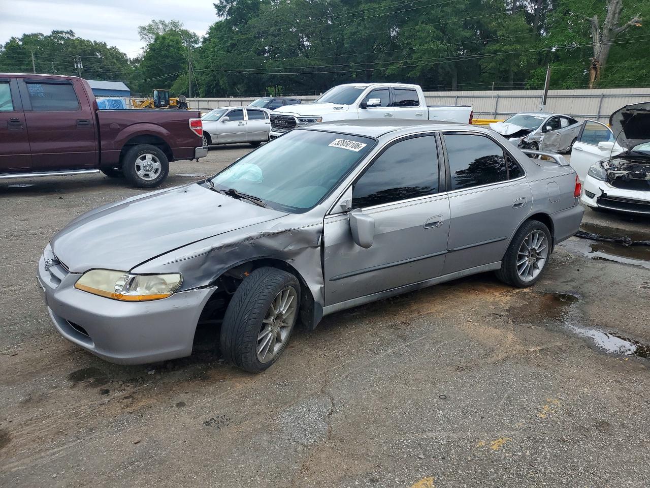 Salvage Honda Accord Image