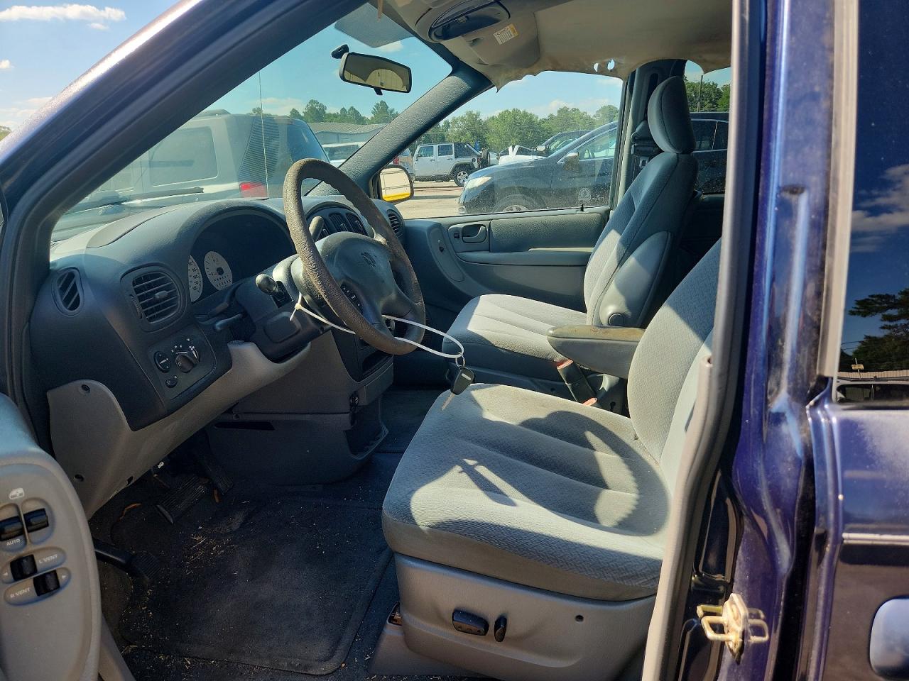 Dodge Caravan Sxt