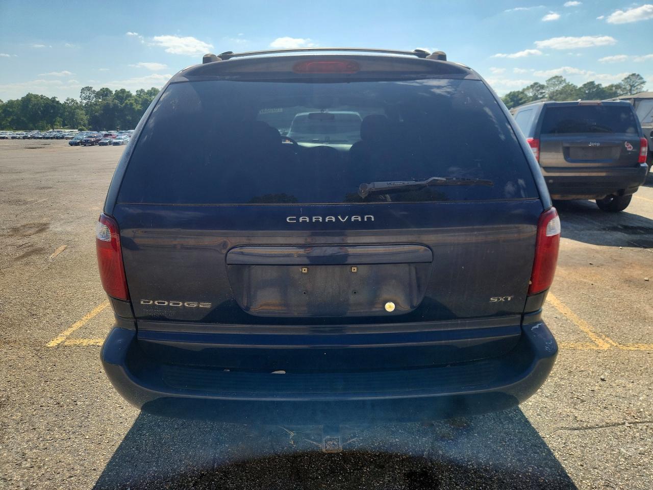 Dodge Caravan Sxt