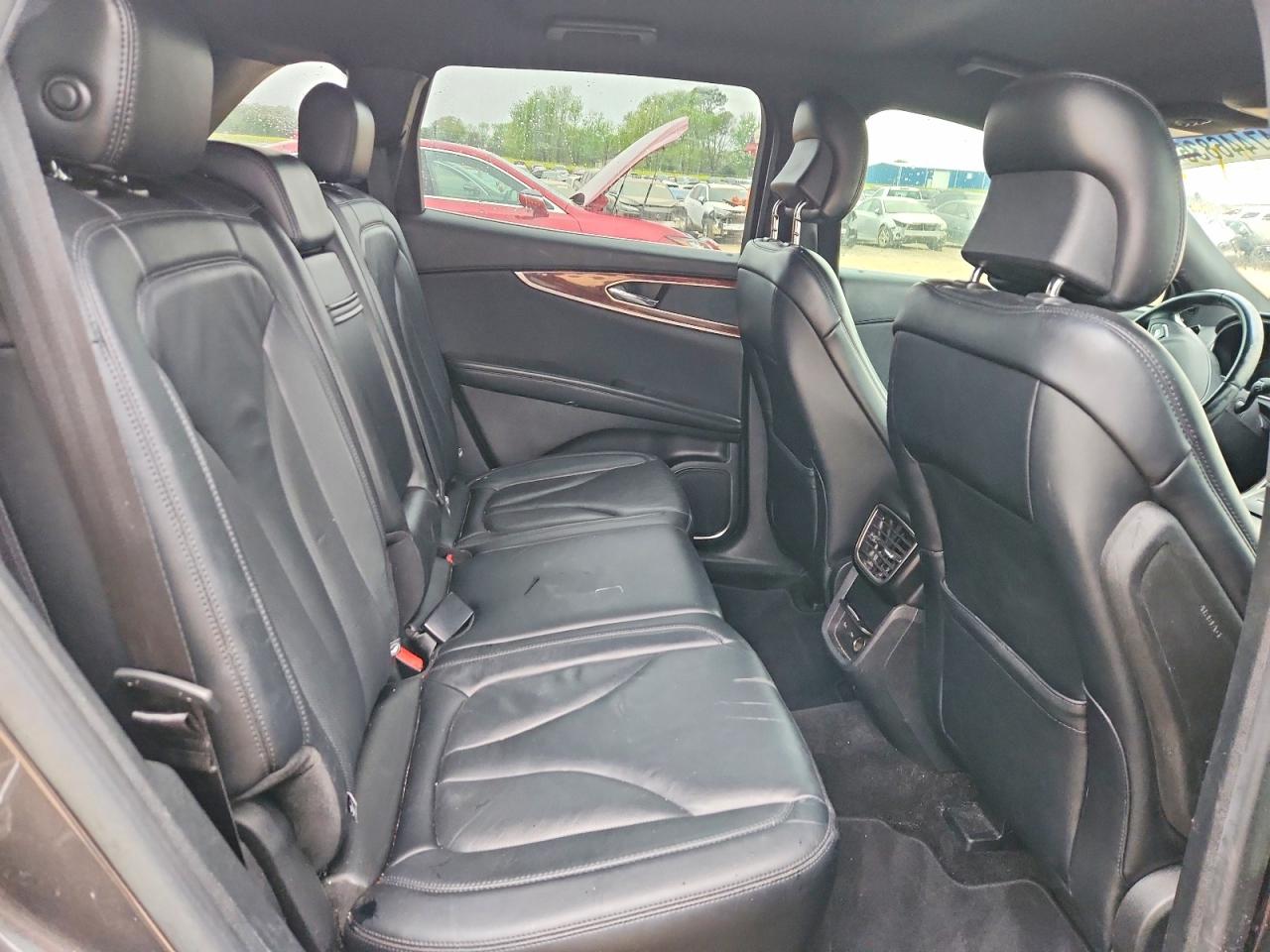 Lincoln MKX Select