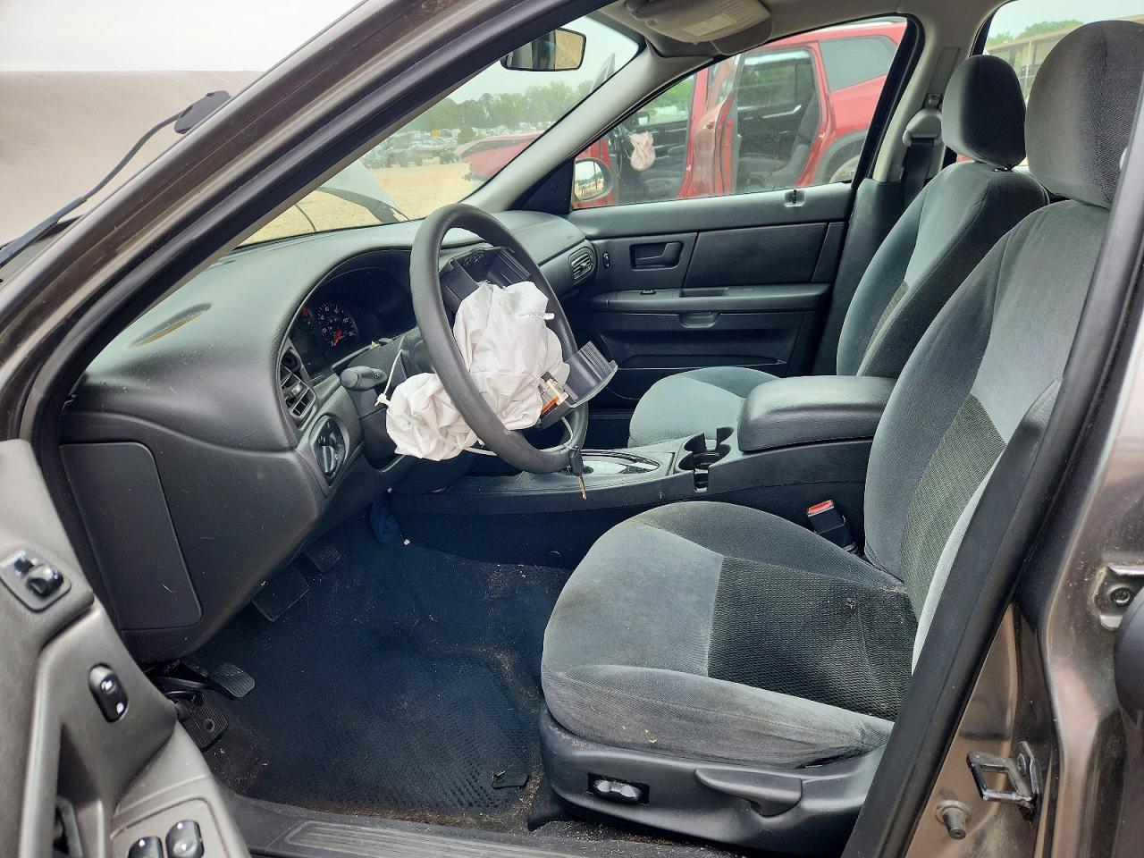 Ford Taurus Se