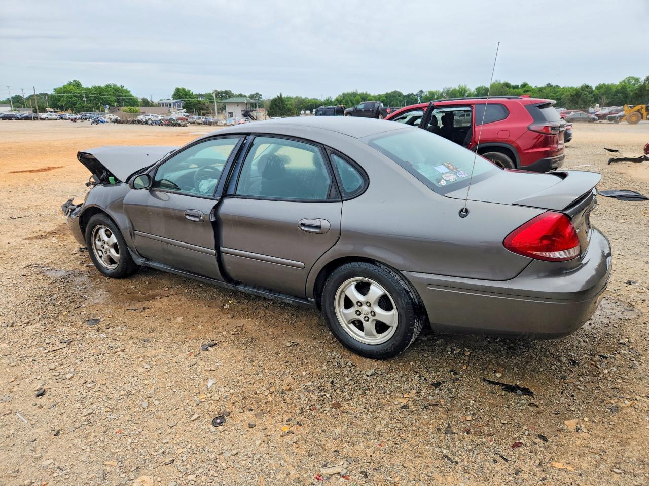 Ford Taurus Se