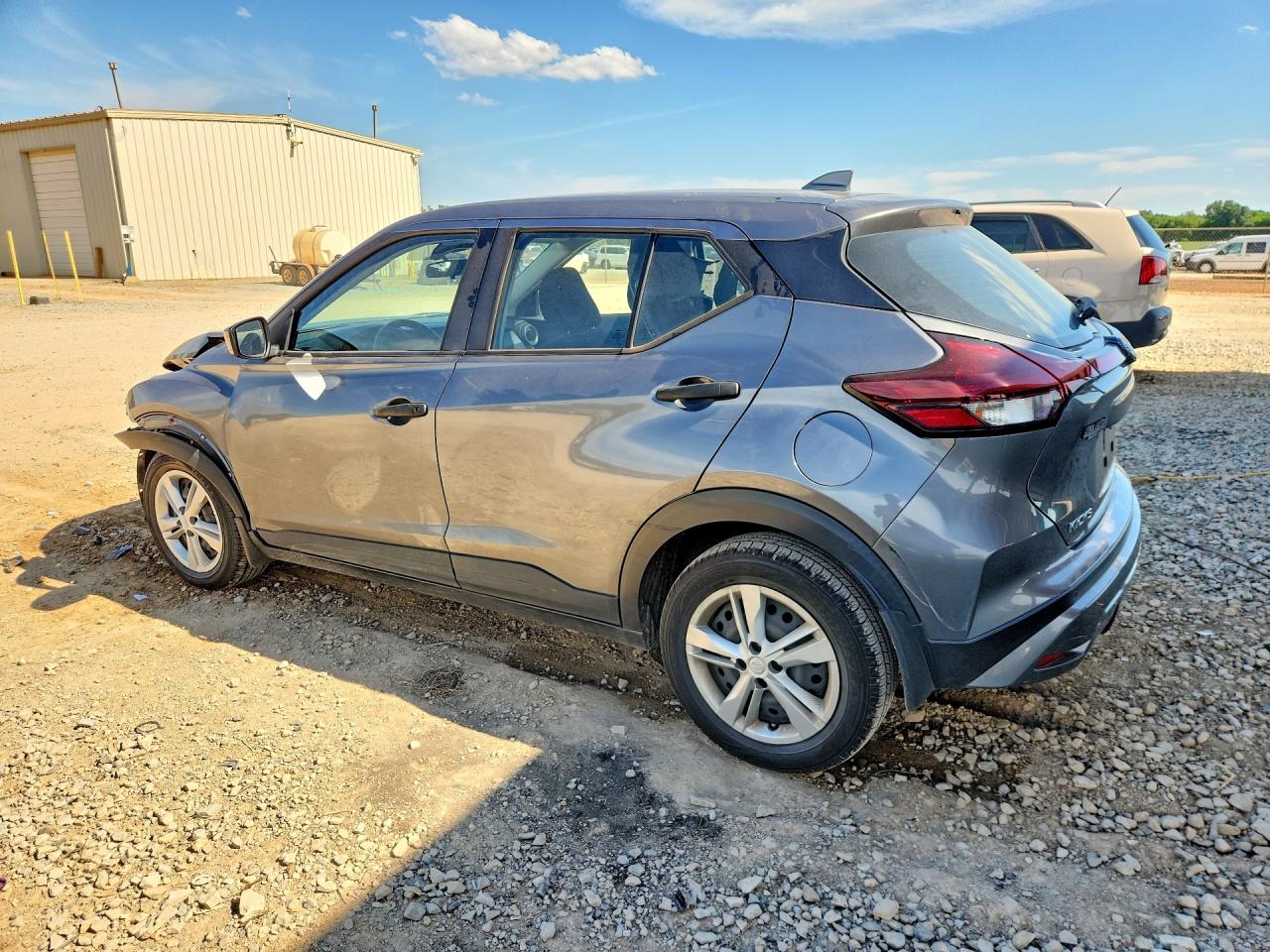 Nissan Kicks S