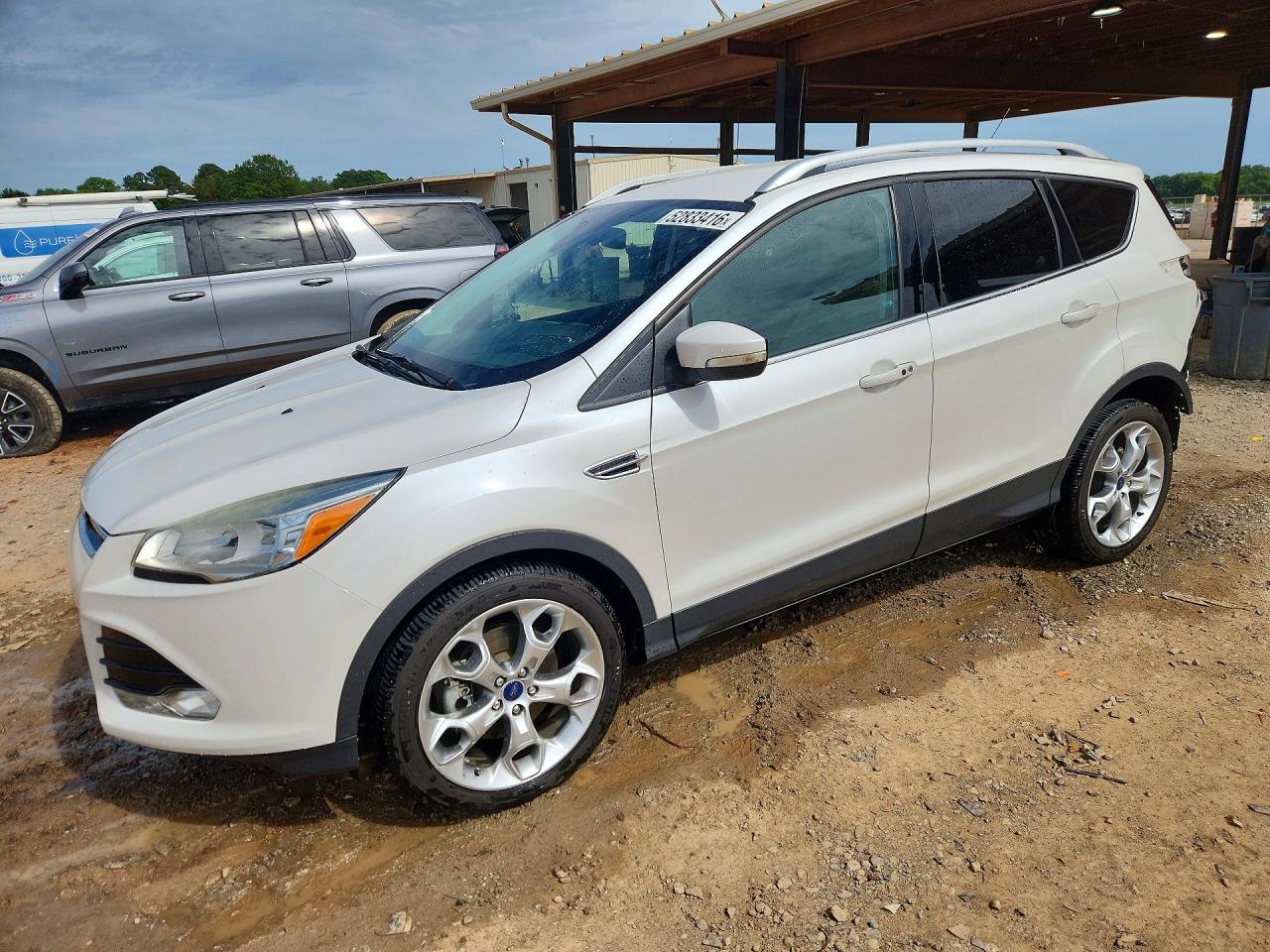 Salvage Ford Escape Image