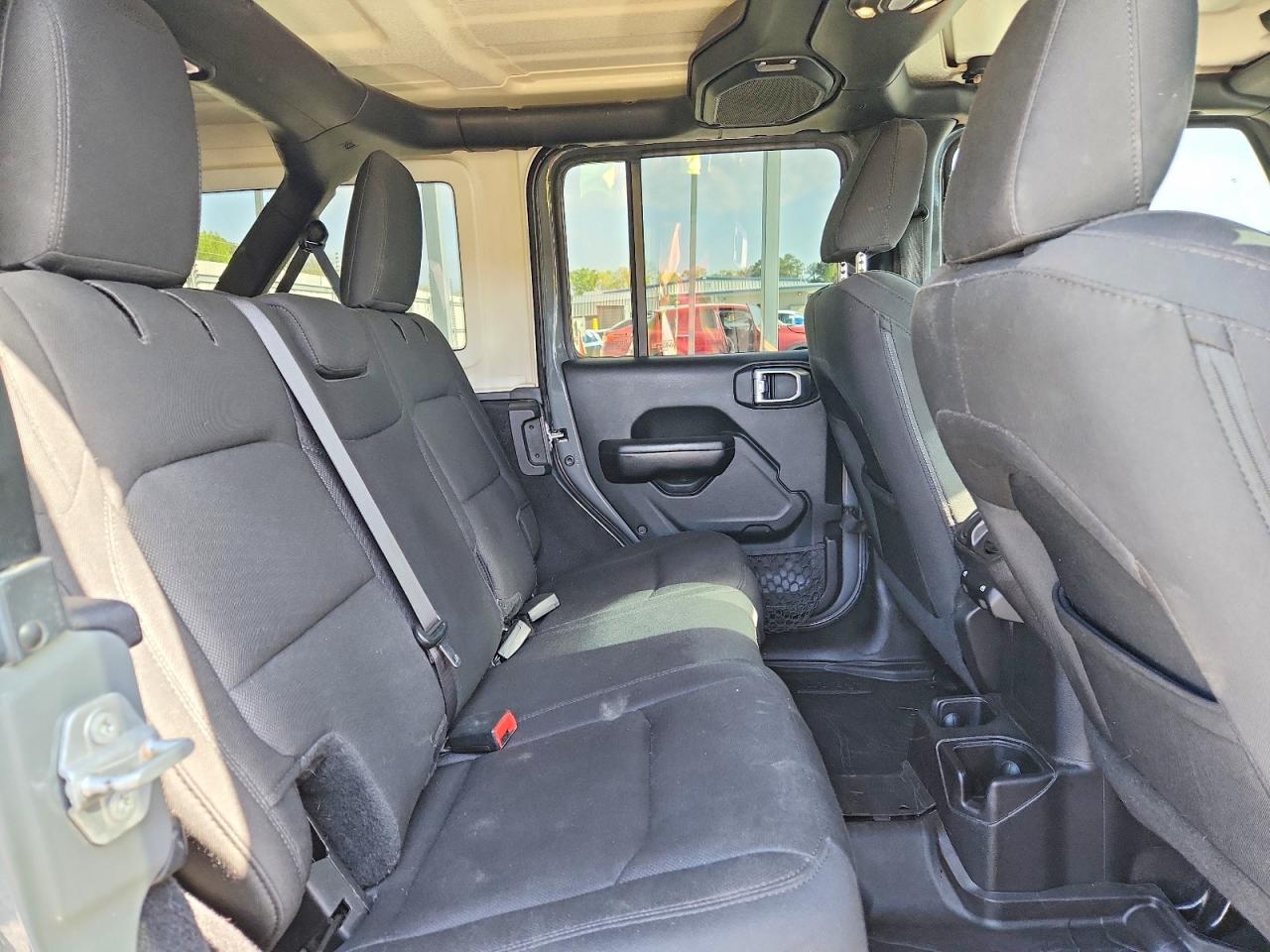 Jeep Wrangler Sport