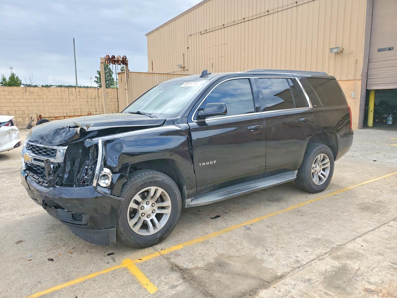 Salvage Chevrolet Tahoe Image
