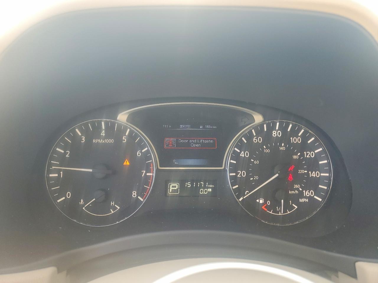 Nissan Pathfinder S