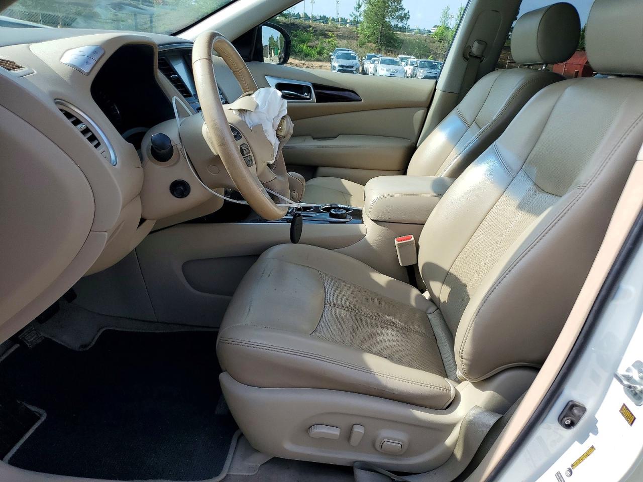 Nissan Pathfinder S