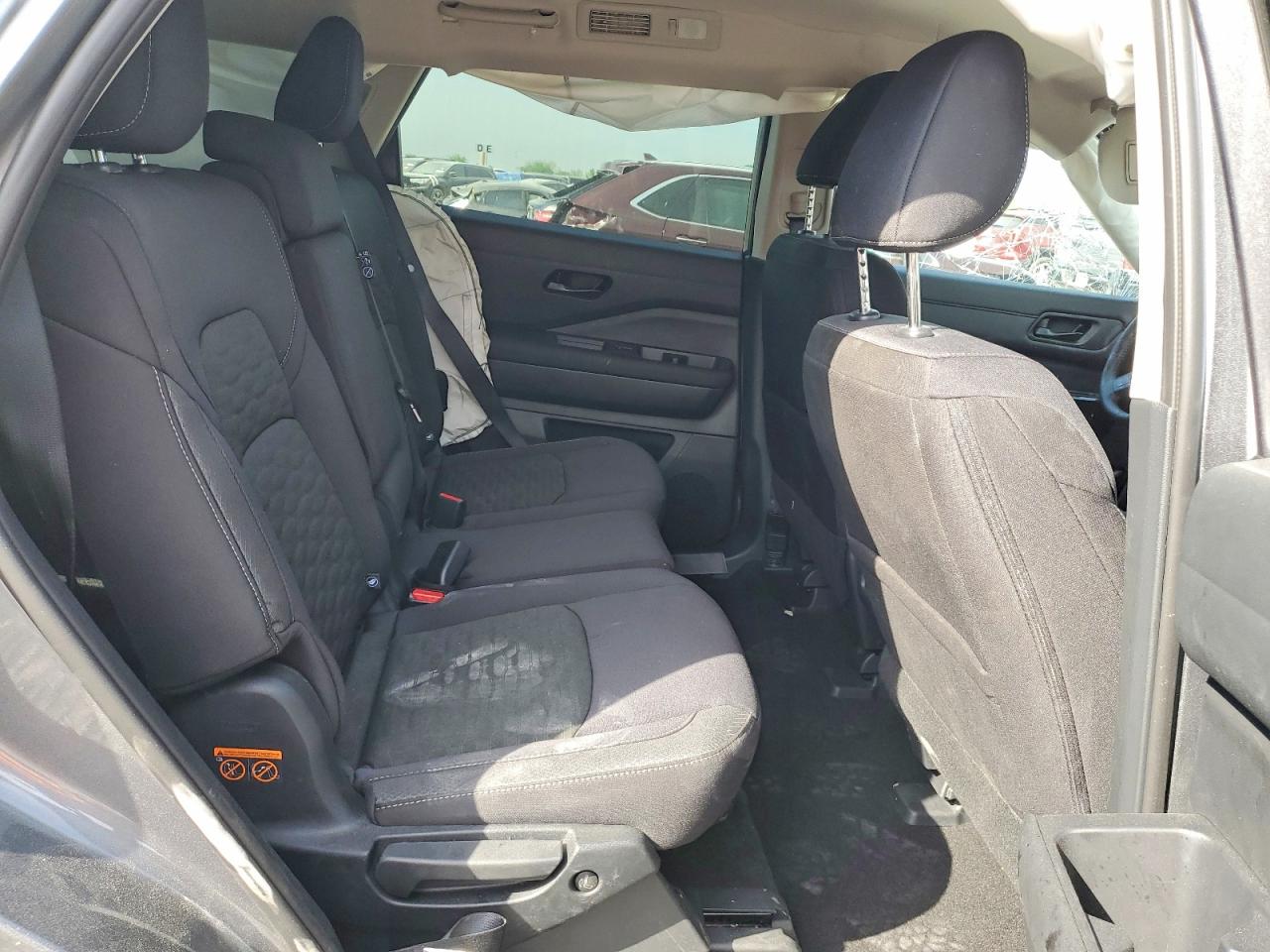 Nissan Pathfinder Sv