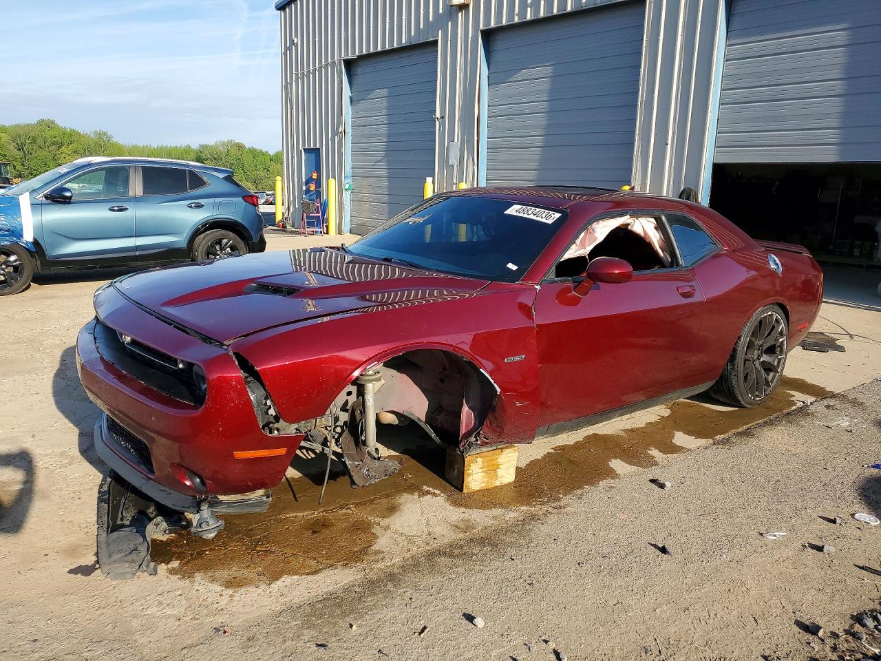 Salvage Dodge Challenger Image