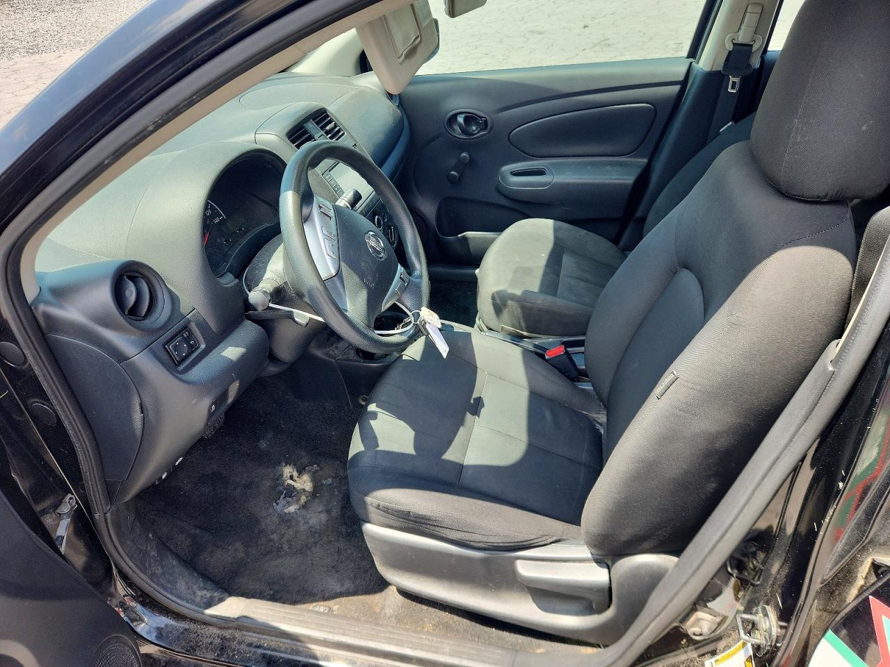 Nissan Versa S Plus