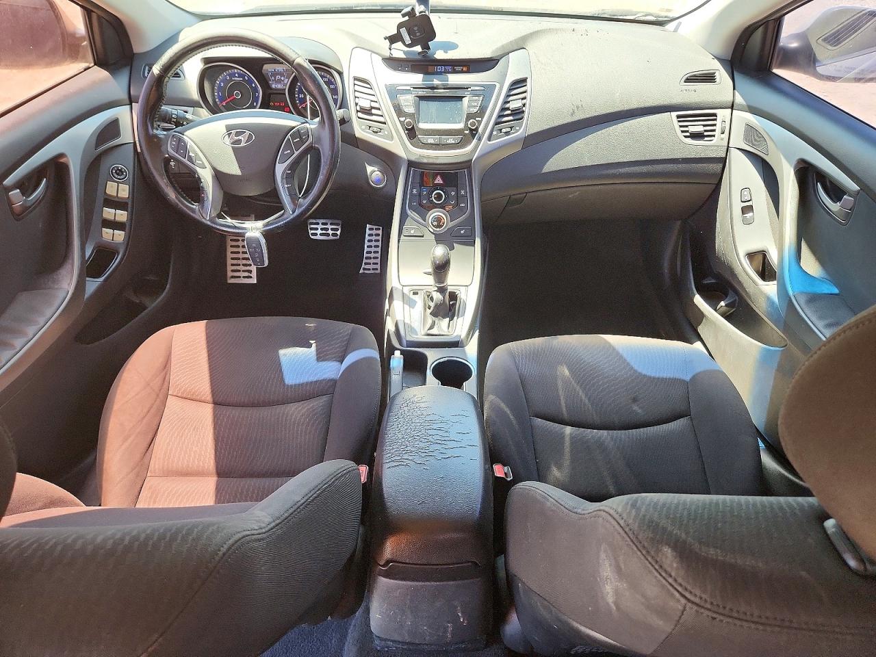 Hyundai ELANTRA Sport