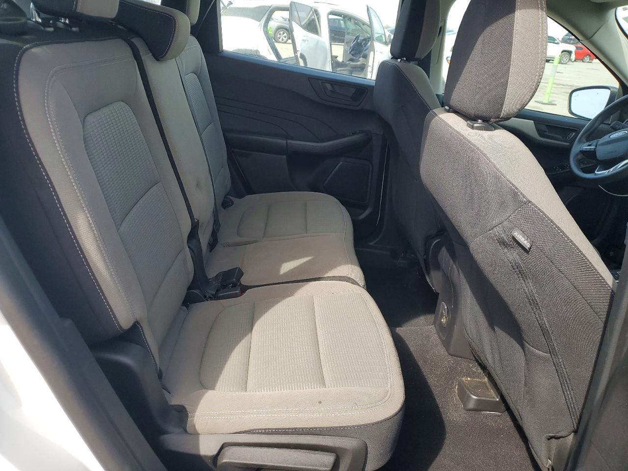 Ford Escape S