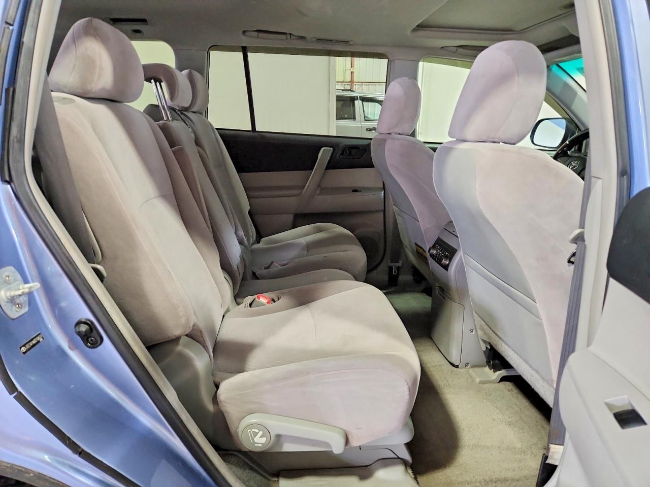 Toyota Highlander Base