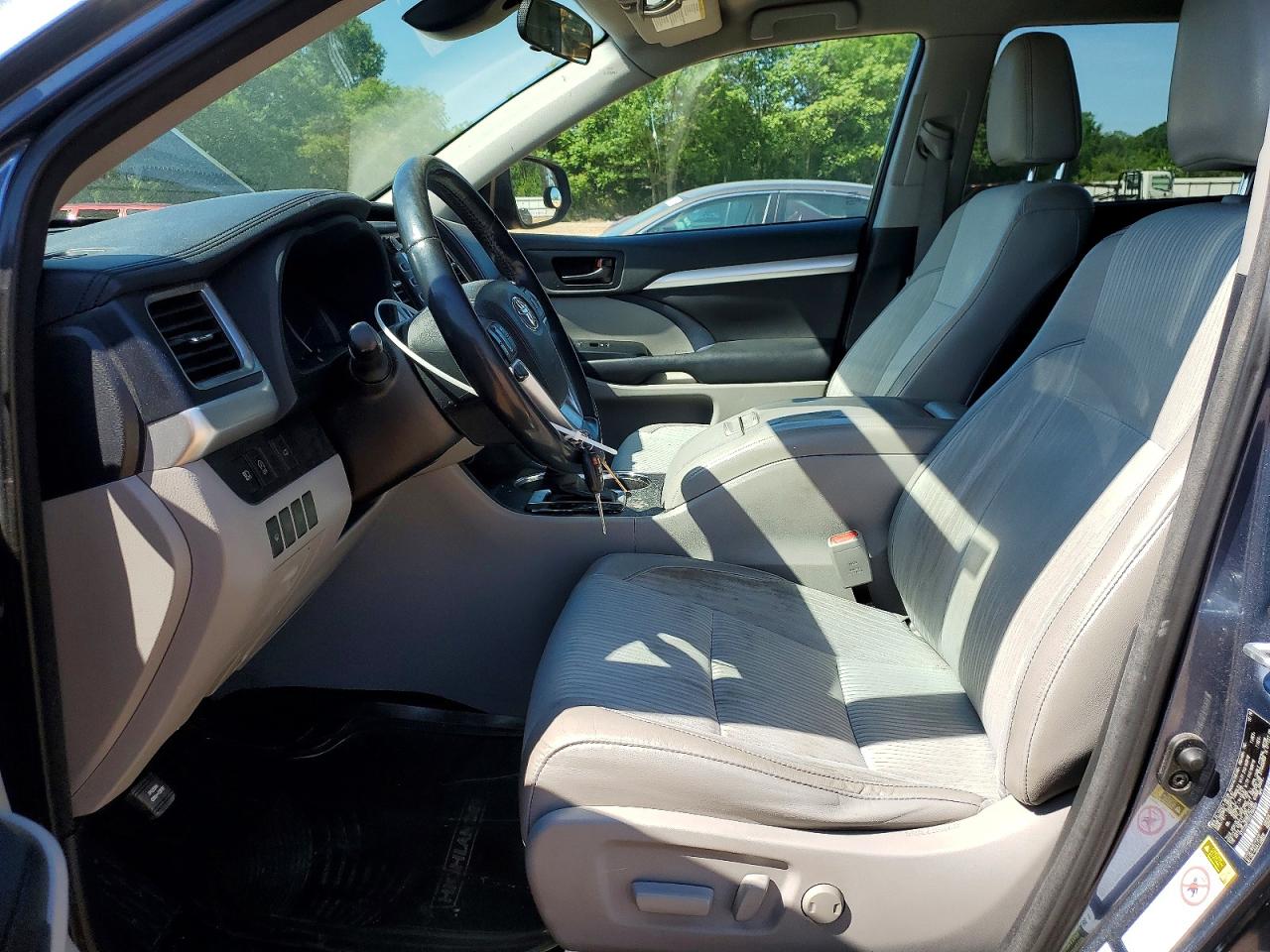 Toyota Highlander Le Plus