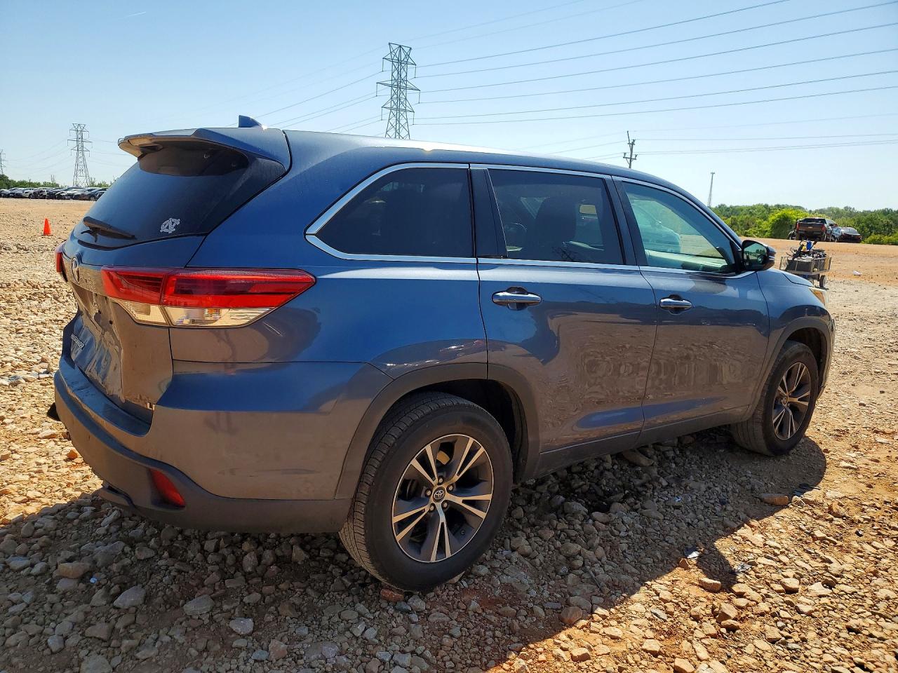 Toyota Highlander Le Plus