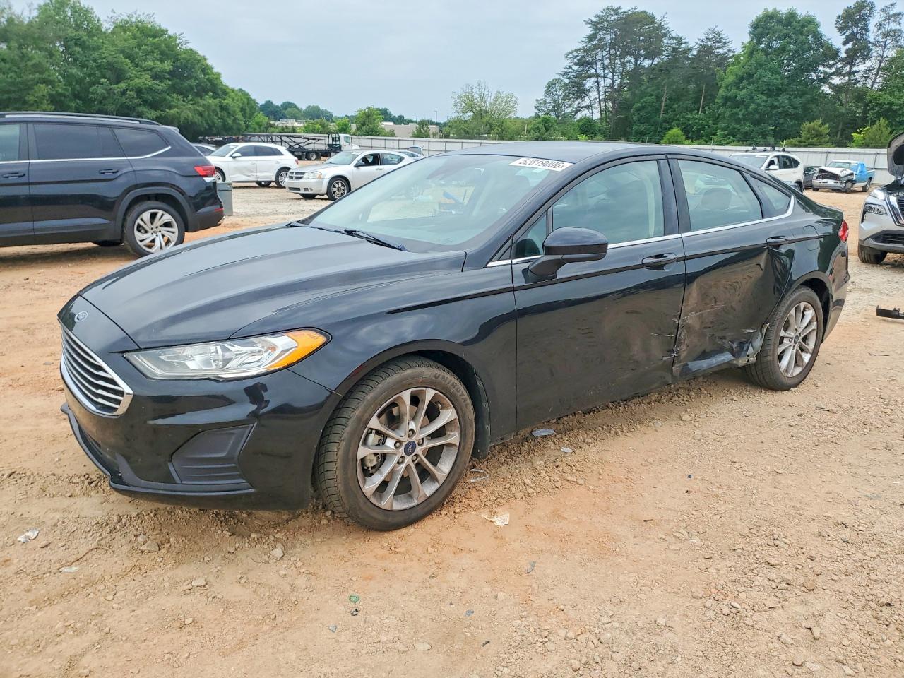 Salvage Ford Fusion Image