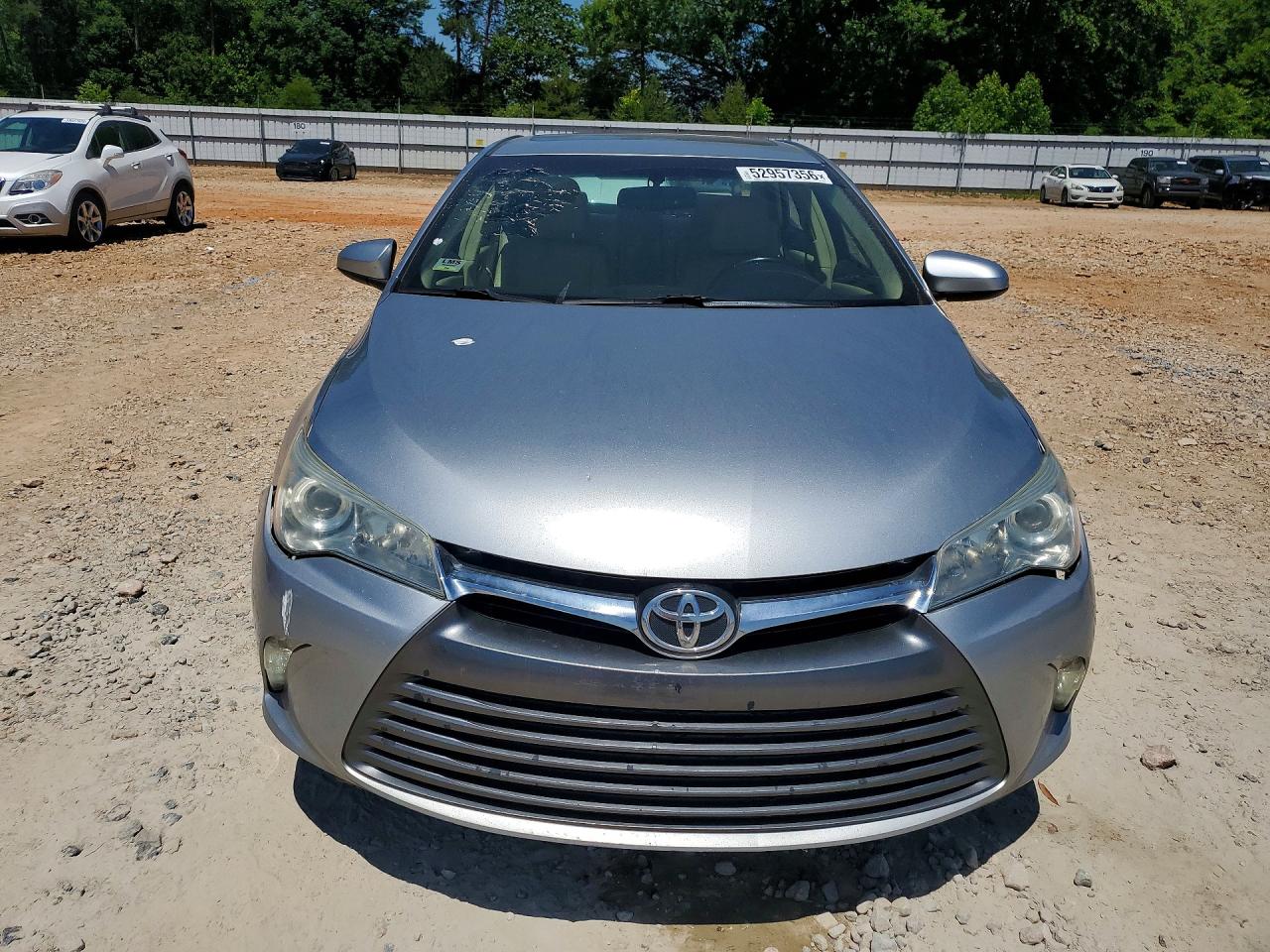 Toyota Camry Xle