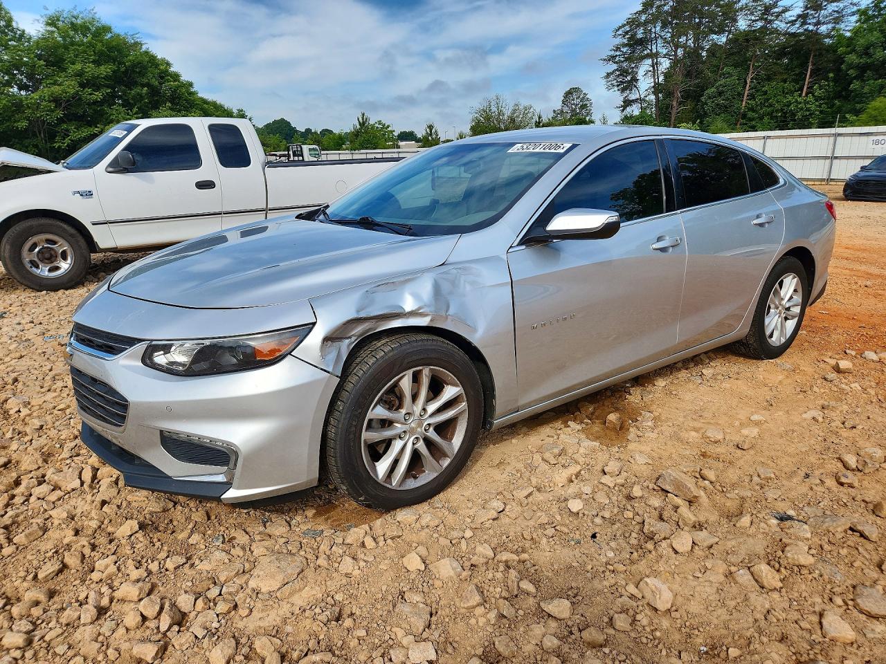 Salvage Chevrolet Malibu Image