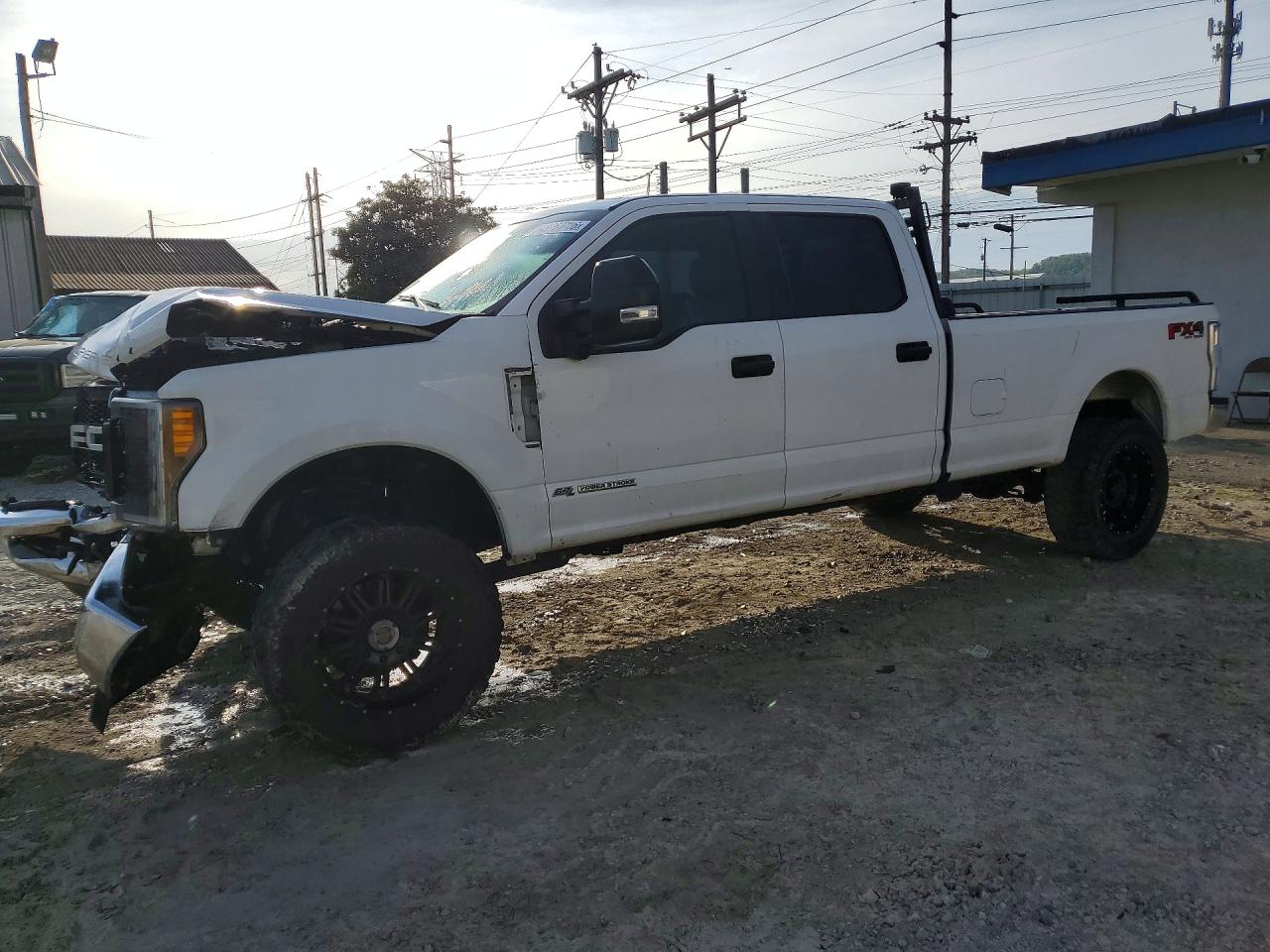 Salvage Ford F-350 Image