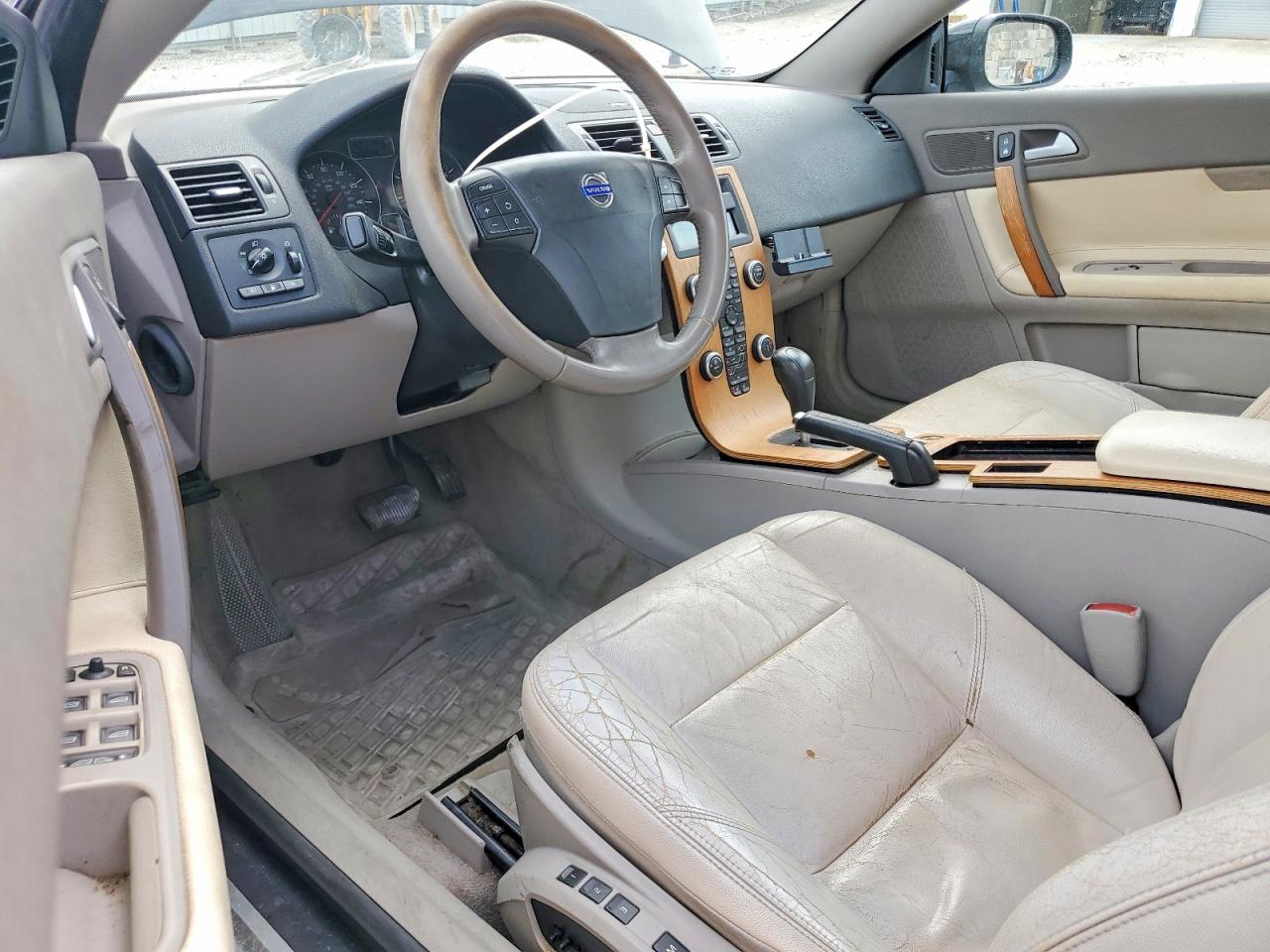 Volvo C70 T5