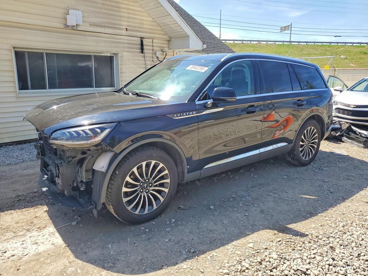 Salvage Lincoln Aviator Image