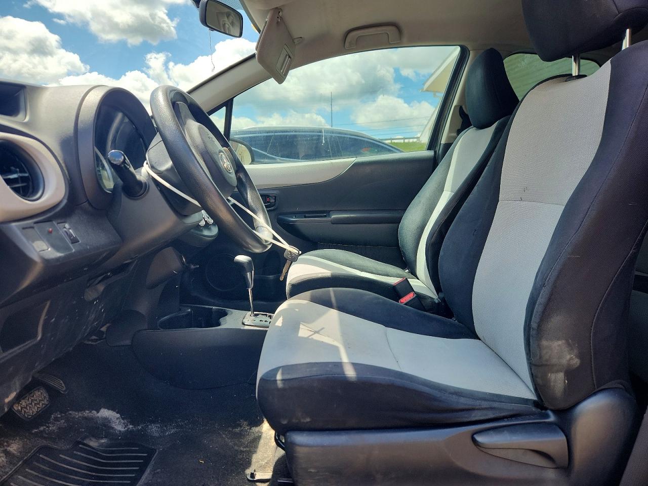 Toyota Yaris 3-door L