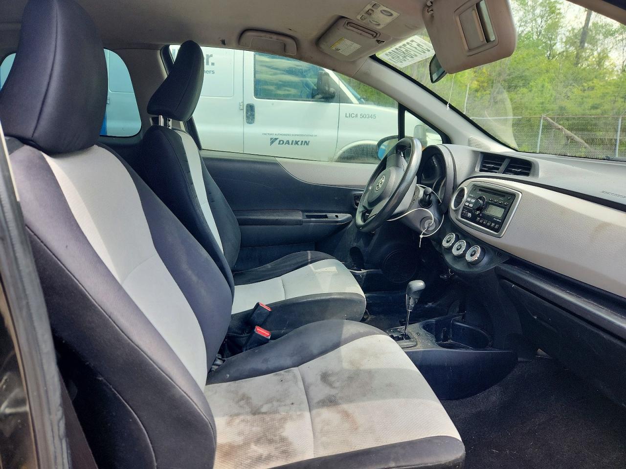 Toyota Yaris 3-door L