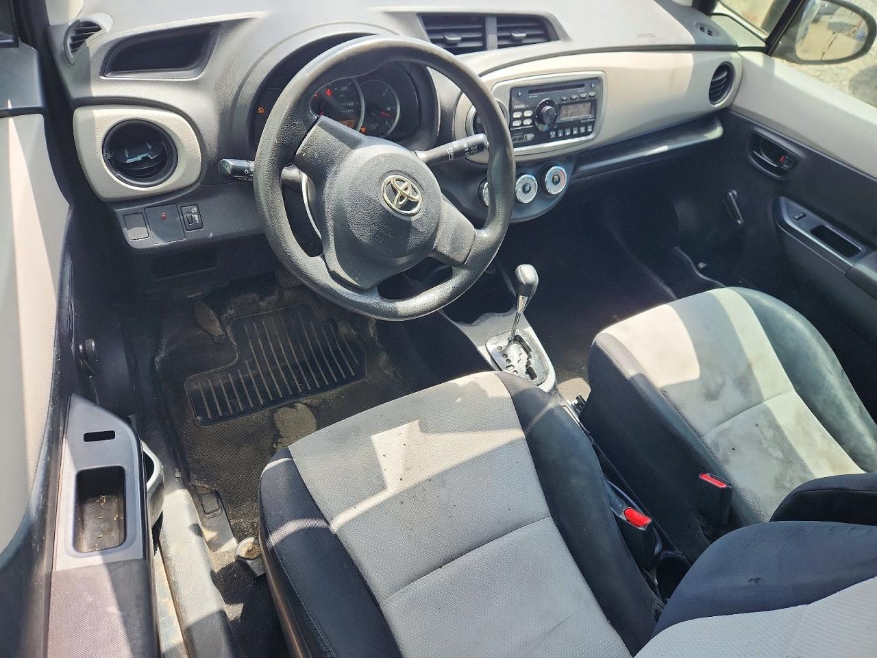Toyota Yaris 3-door L