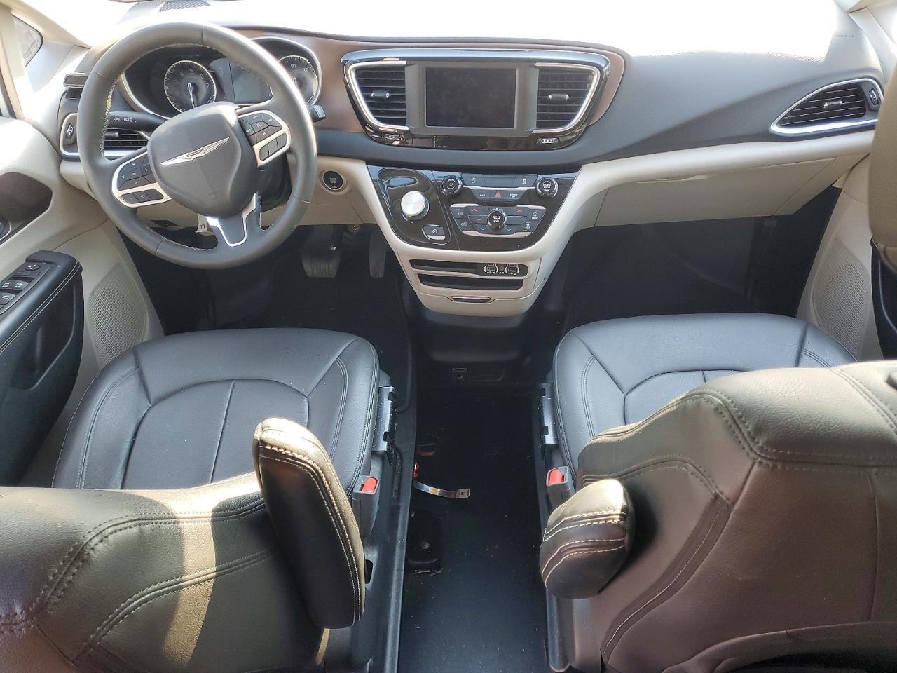 Chrysler Minivan Lx
