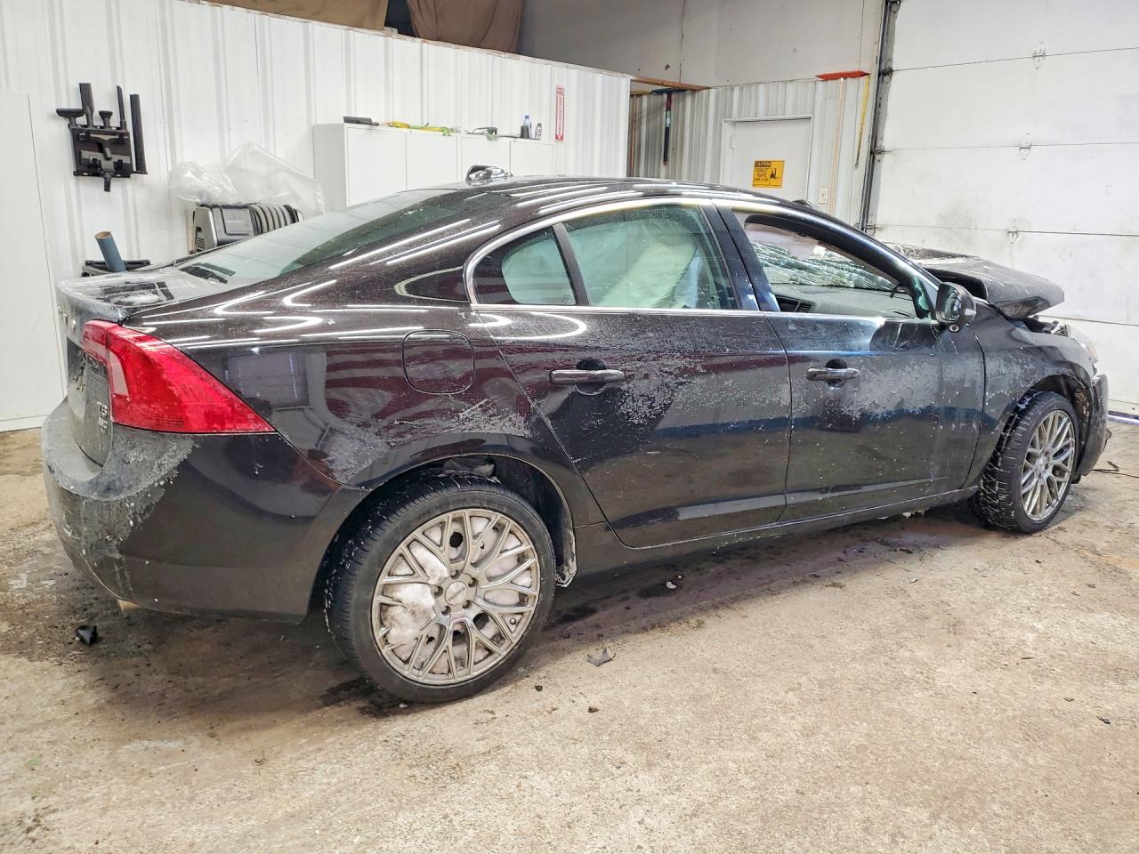 Volvo S60 T6
