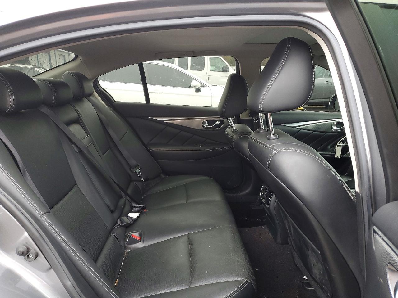 INFINITI Q50 2.0t P 2.0t Premium