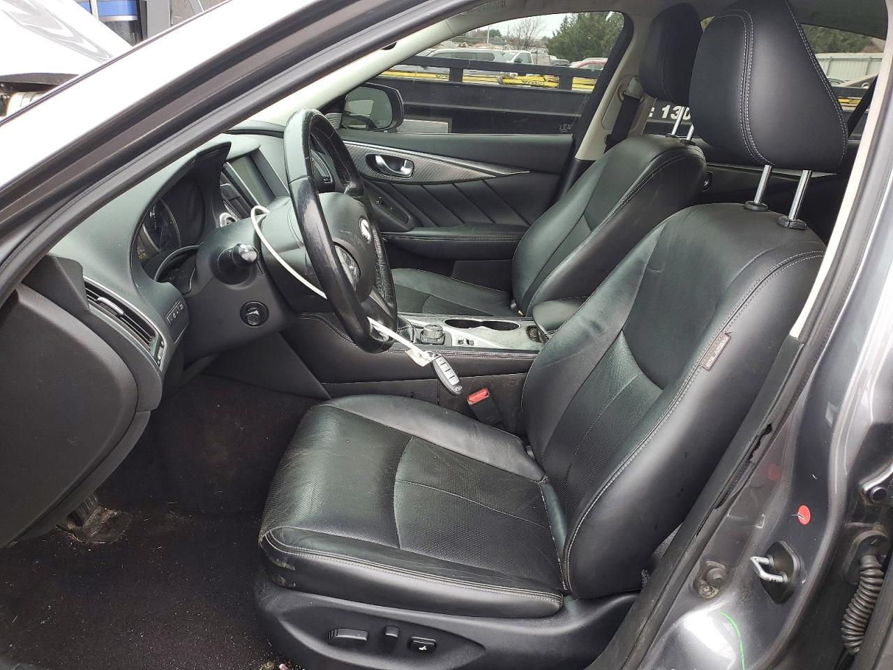 INFINITI Q50 2.0t P 2.0t Premium