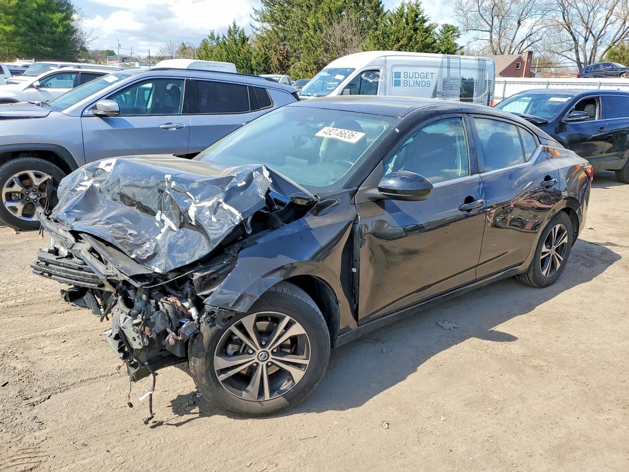 Salvage Nissan Sentra Image