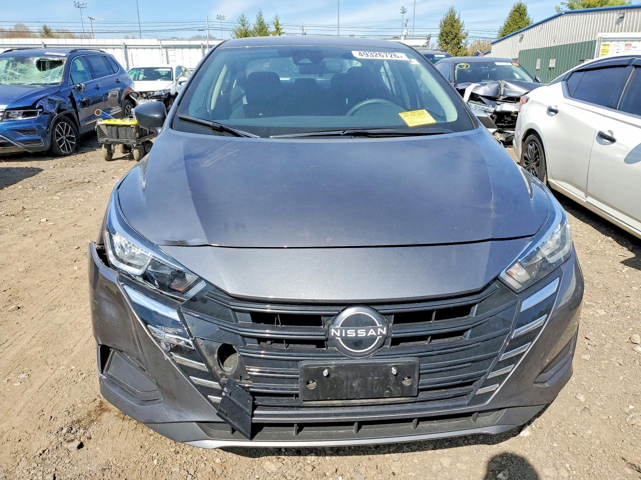 Nissan Versa S