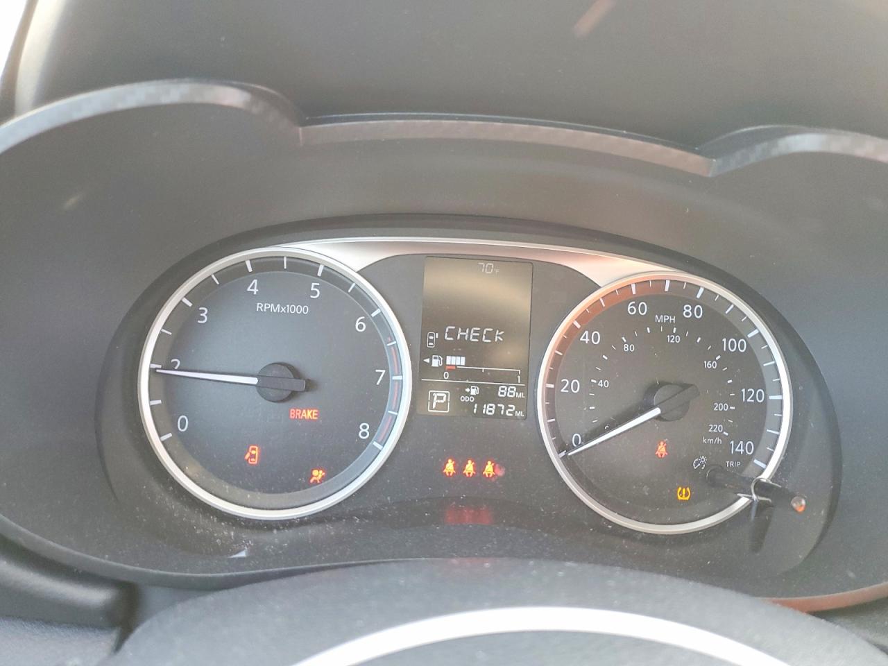 Nissan Versa S