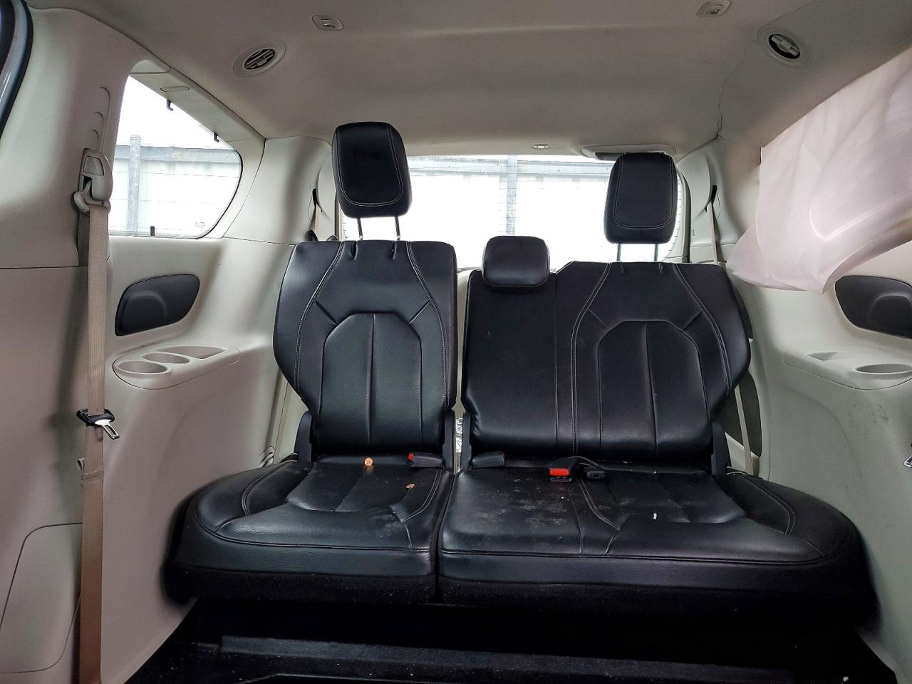 Chrysler Pacifica Touring L