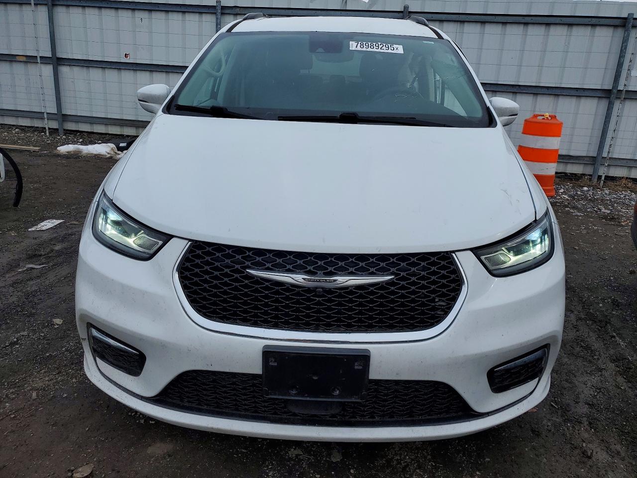 Chrysler Pacifica Touring L