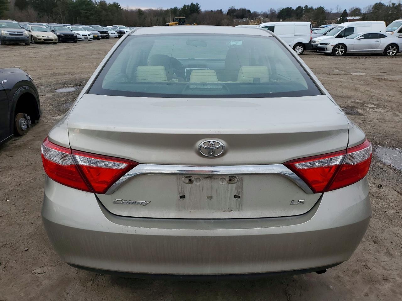 Toyota Camry Le