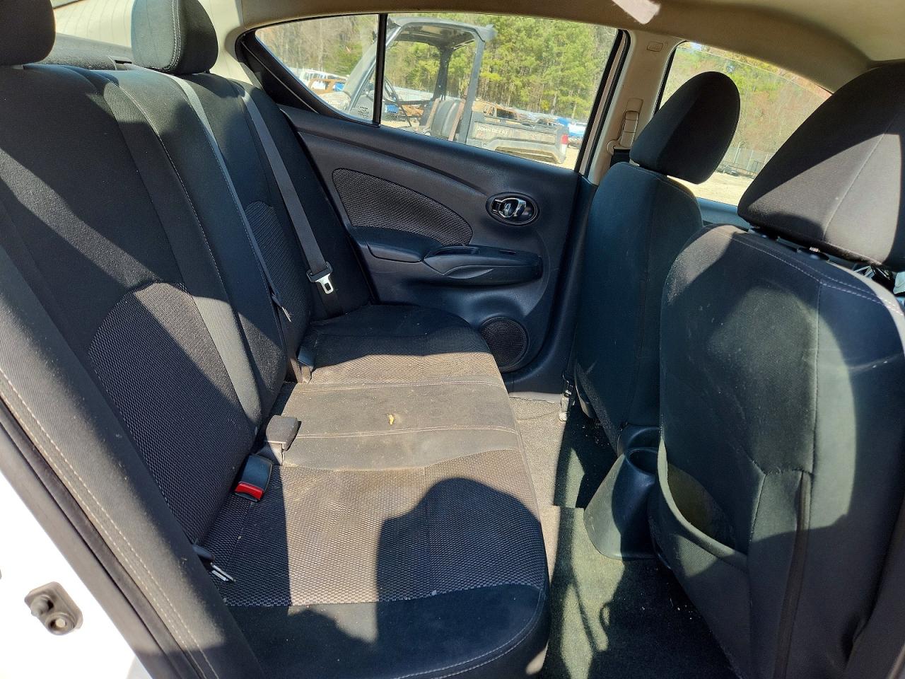 Nissan Versa Sv