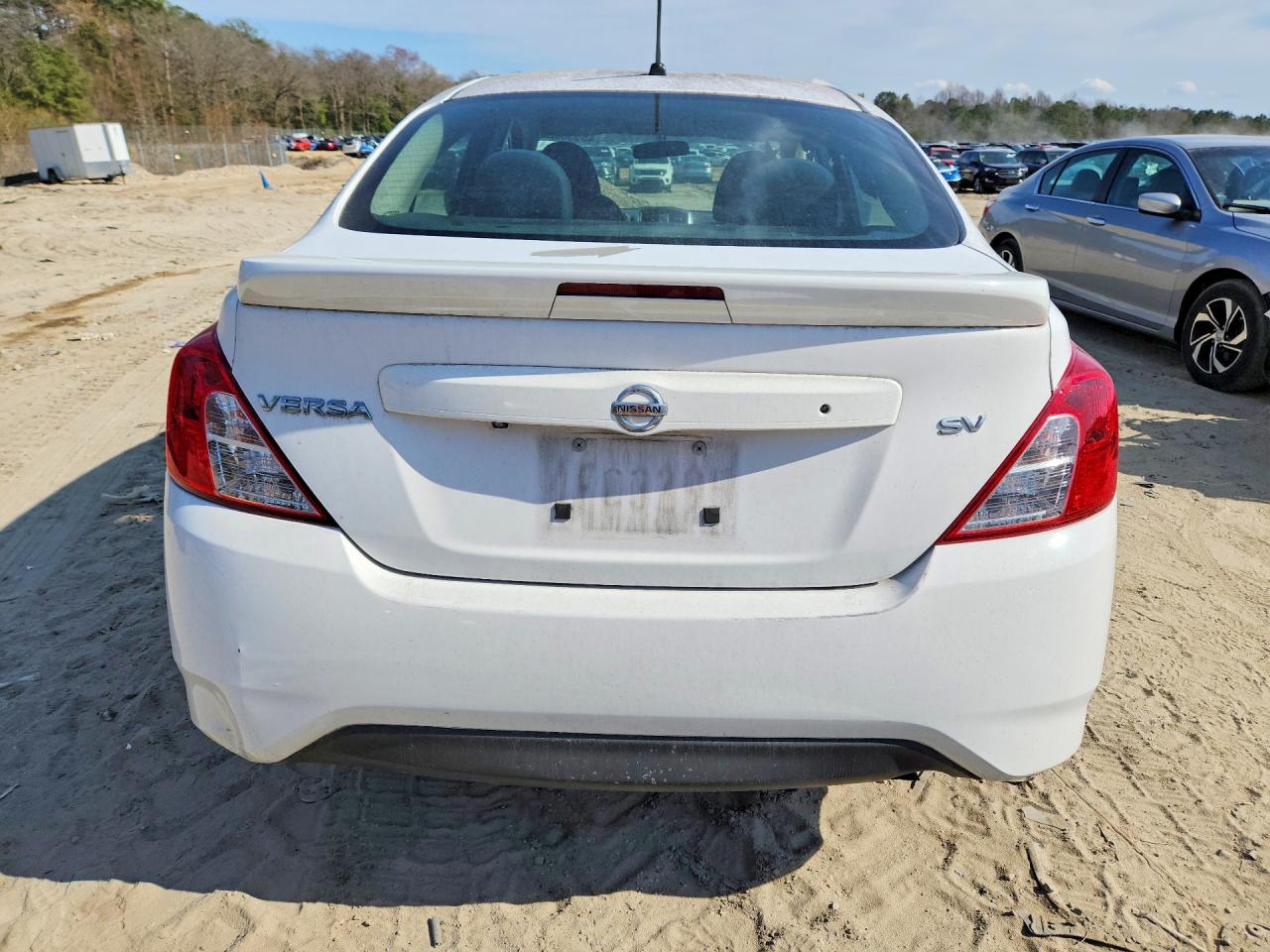 Nissan Versa Sv