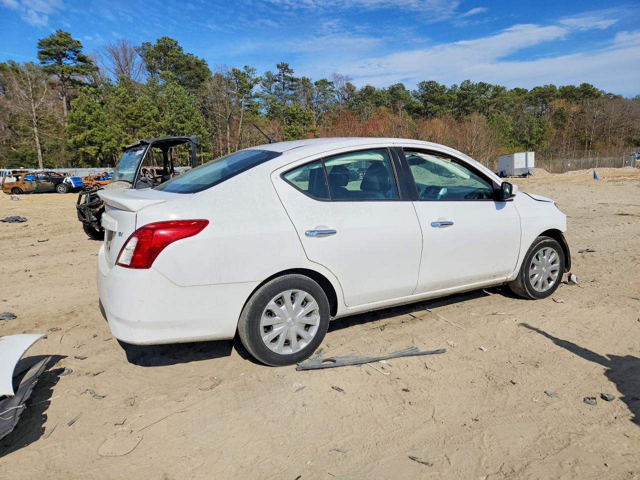 Nissan Versa Sv