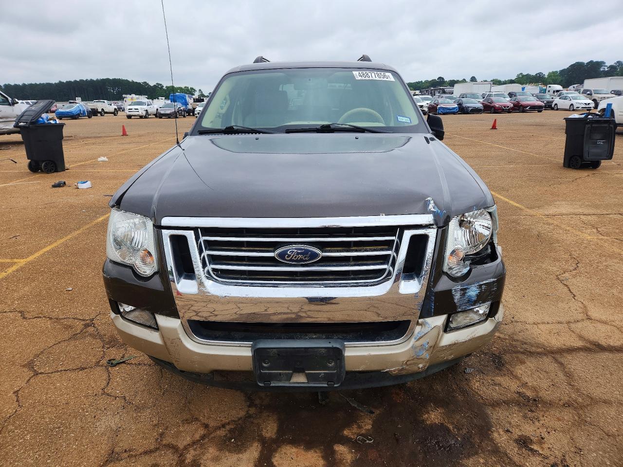 Ford Explorer Eddie Bauer