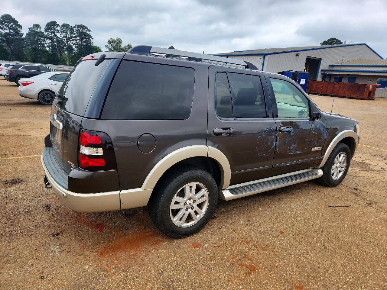 Ford Explorer Eddie Bauer