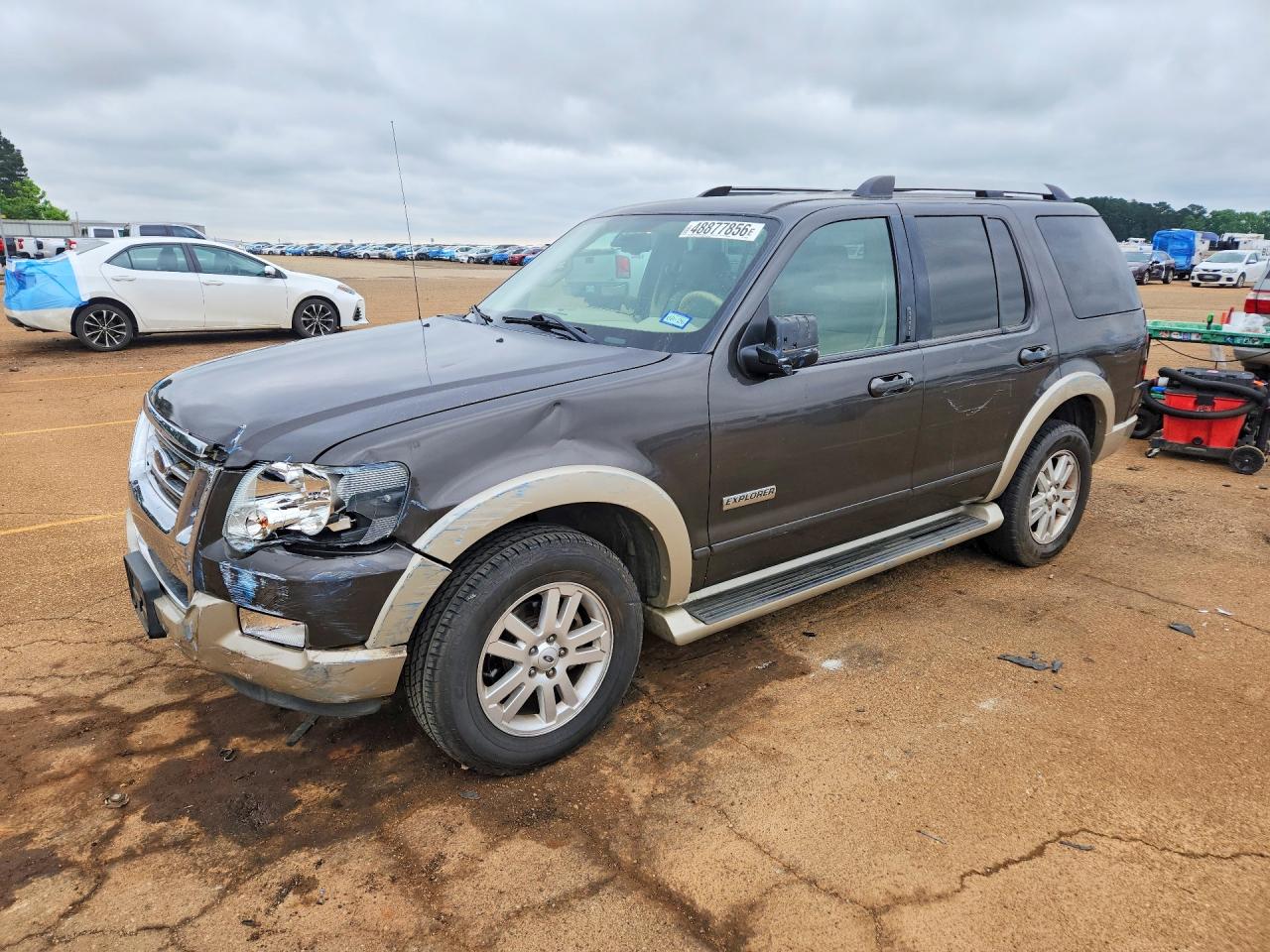 Salvage Ford Explorer Image