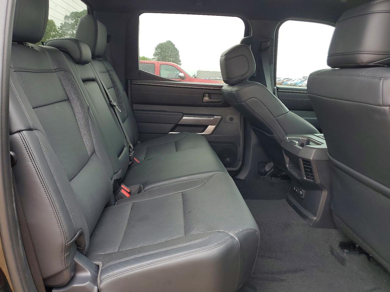 Toyota Tundra Sr5