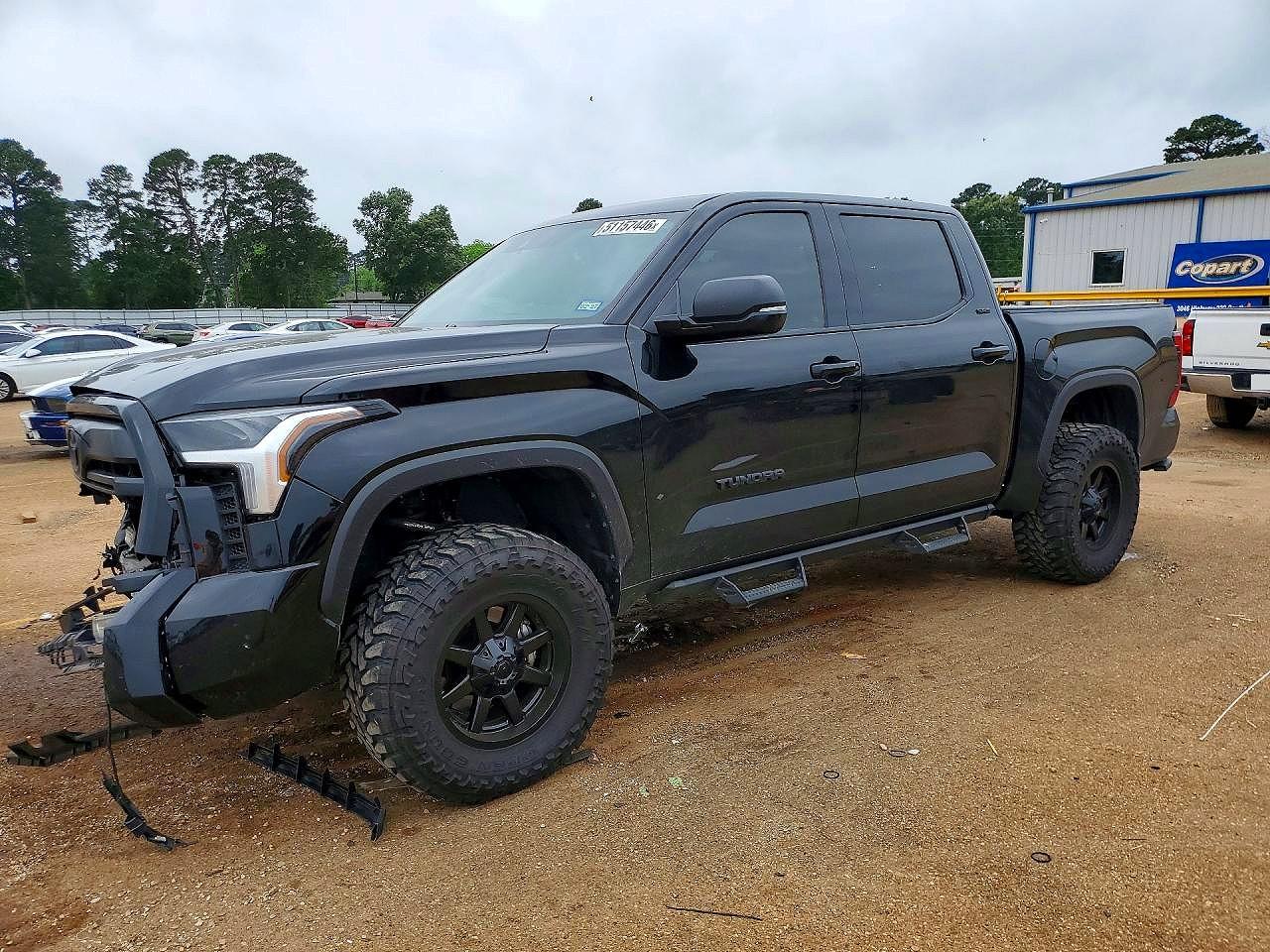 Salvage Toyota Tundra Image