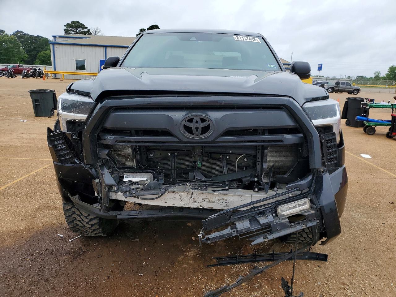 Toyota Tundra Sr5