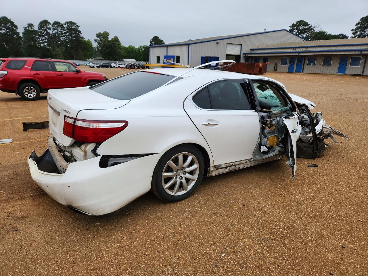 Lexus LS 460
