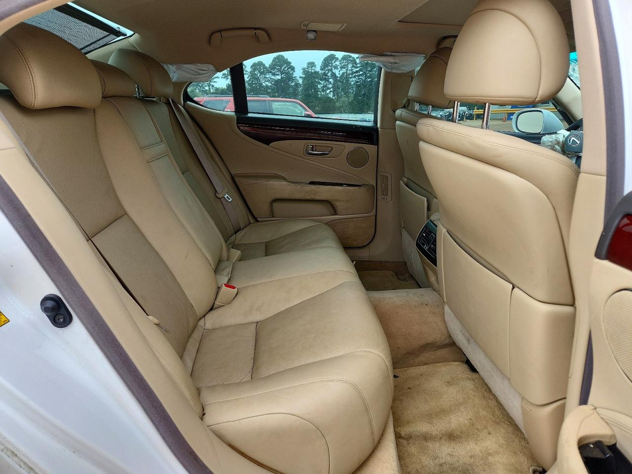 Lexus LS 460